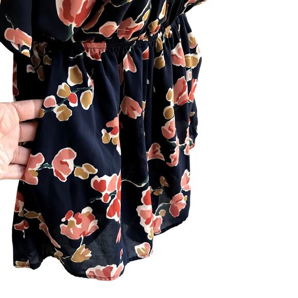 ASTR Off Shoulder with Spaghetti Straps Multi Color Floral Romper size M - Picture 6 of 9